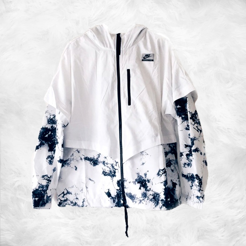 Nike International Windbreaker Jacket